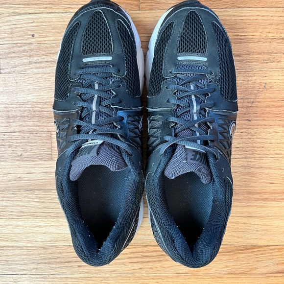 Nike Zoom Vomero 6 - Picture 2 of 5